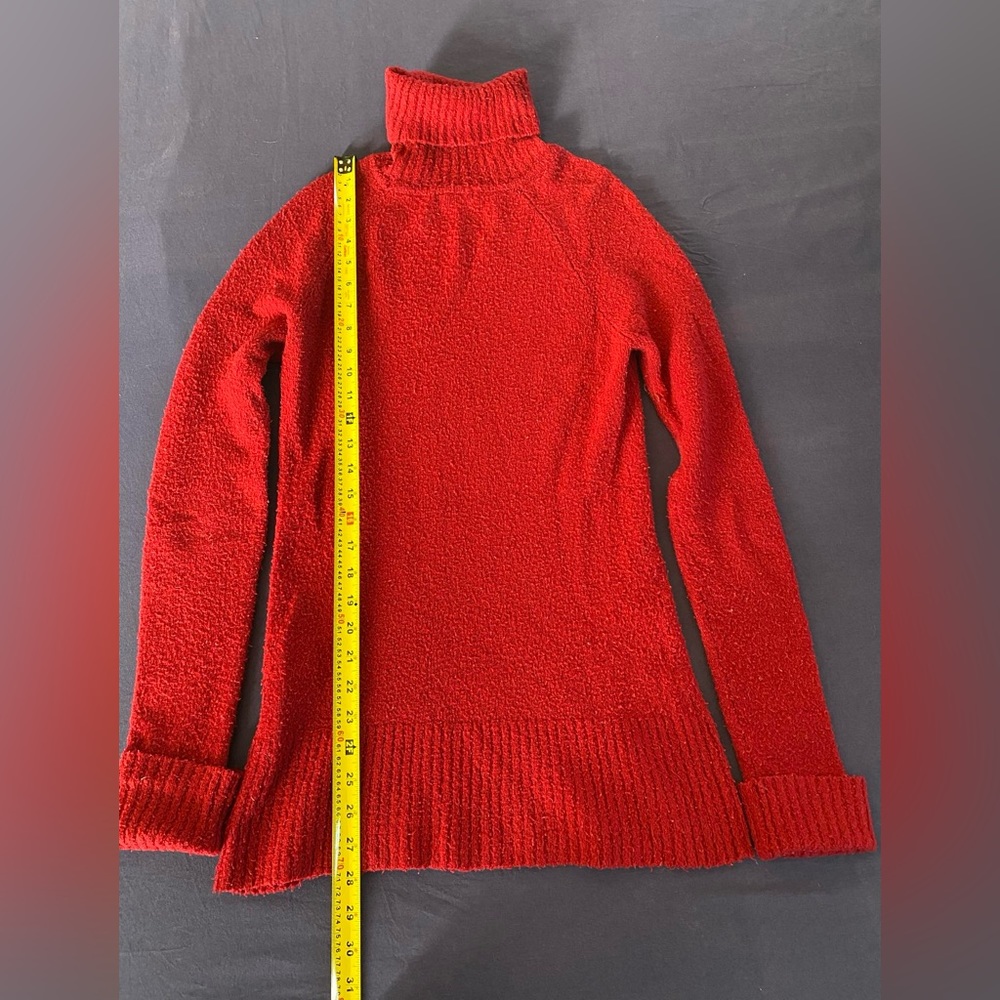 Women’s sweater